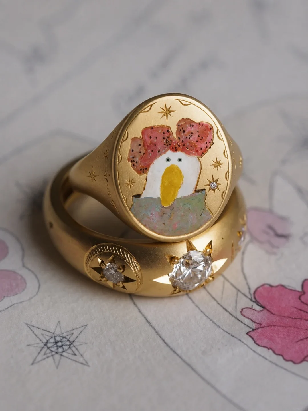 A playful portrait ring